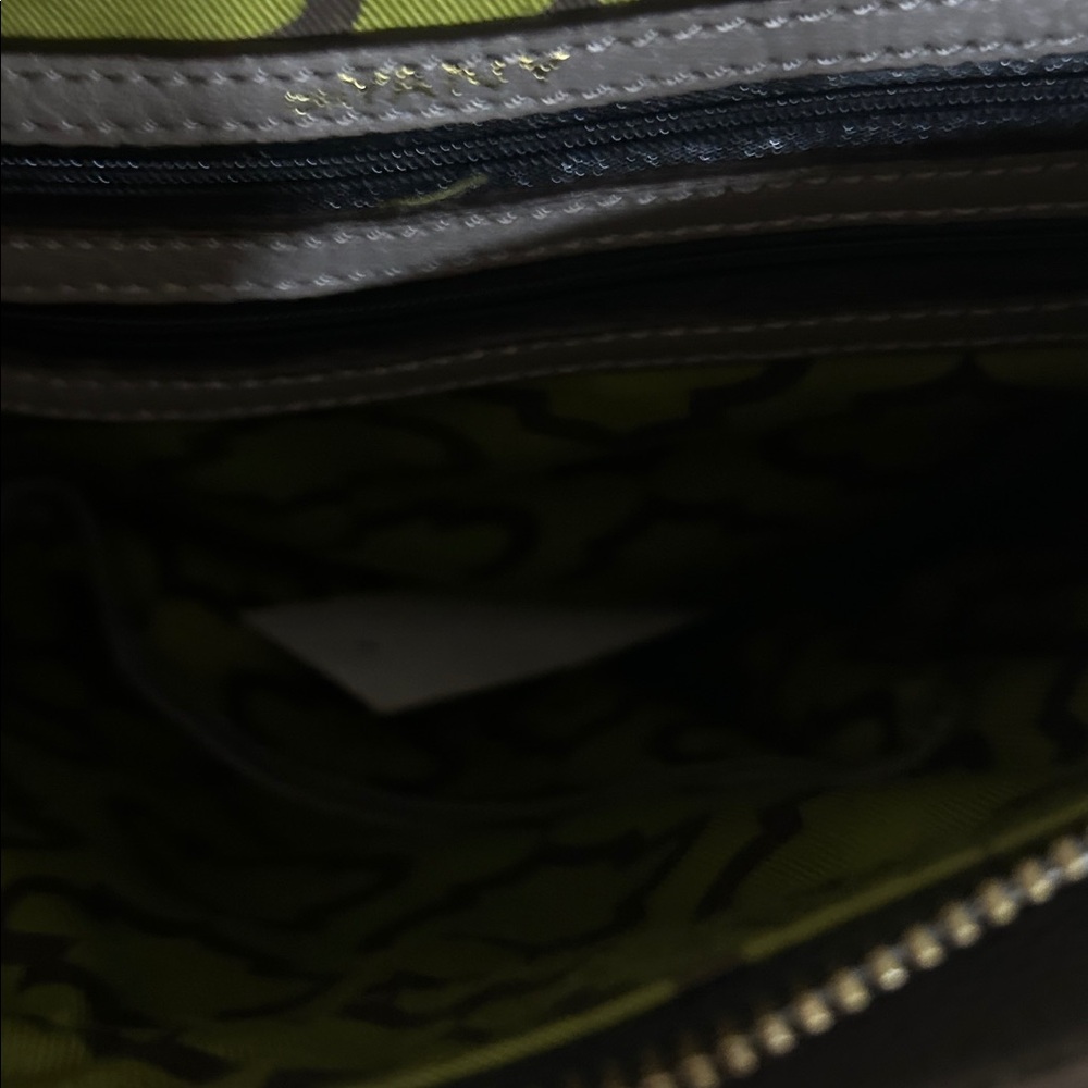orYANY Elegant Leather Tan and Brown Bag - Picture 4 of 10